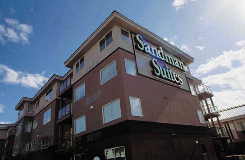Sandman & George Hotel 3*